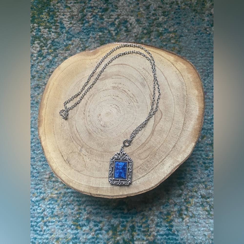 Vintage silver blue lapis stone pendant chain necklace